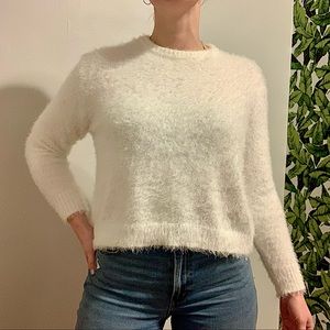 Fuzzy White Cropped Sweater!